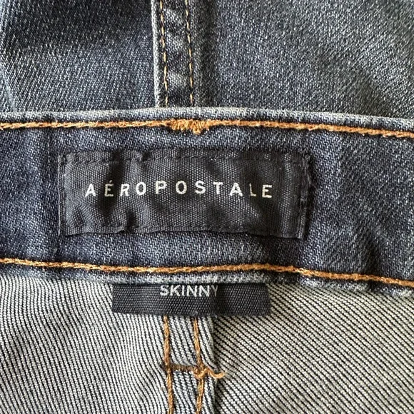 AeropostaleMen's Skinny Blue Distressed Jeans size 33x32